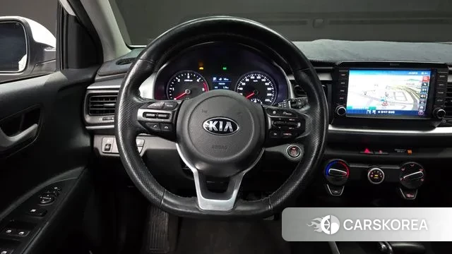 Kia Stonic 2019 Белый из Кореи, фото 4