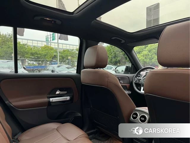 Mercedes-Benz GLB 2023 Черный из Китая, фото 4