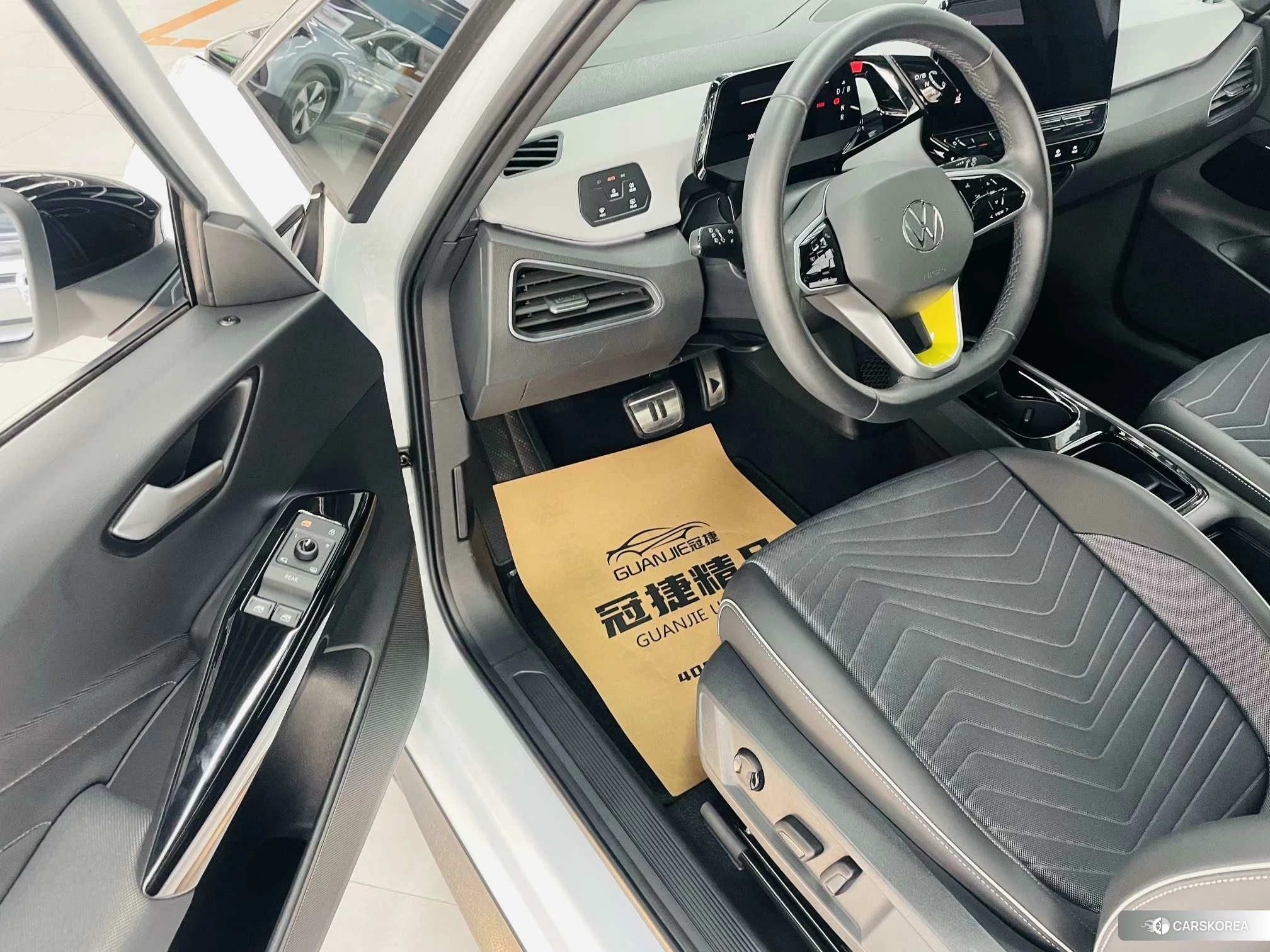 Volkswagen ID.3 2023 Белый из Китая, фото 4