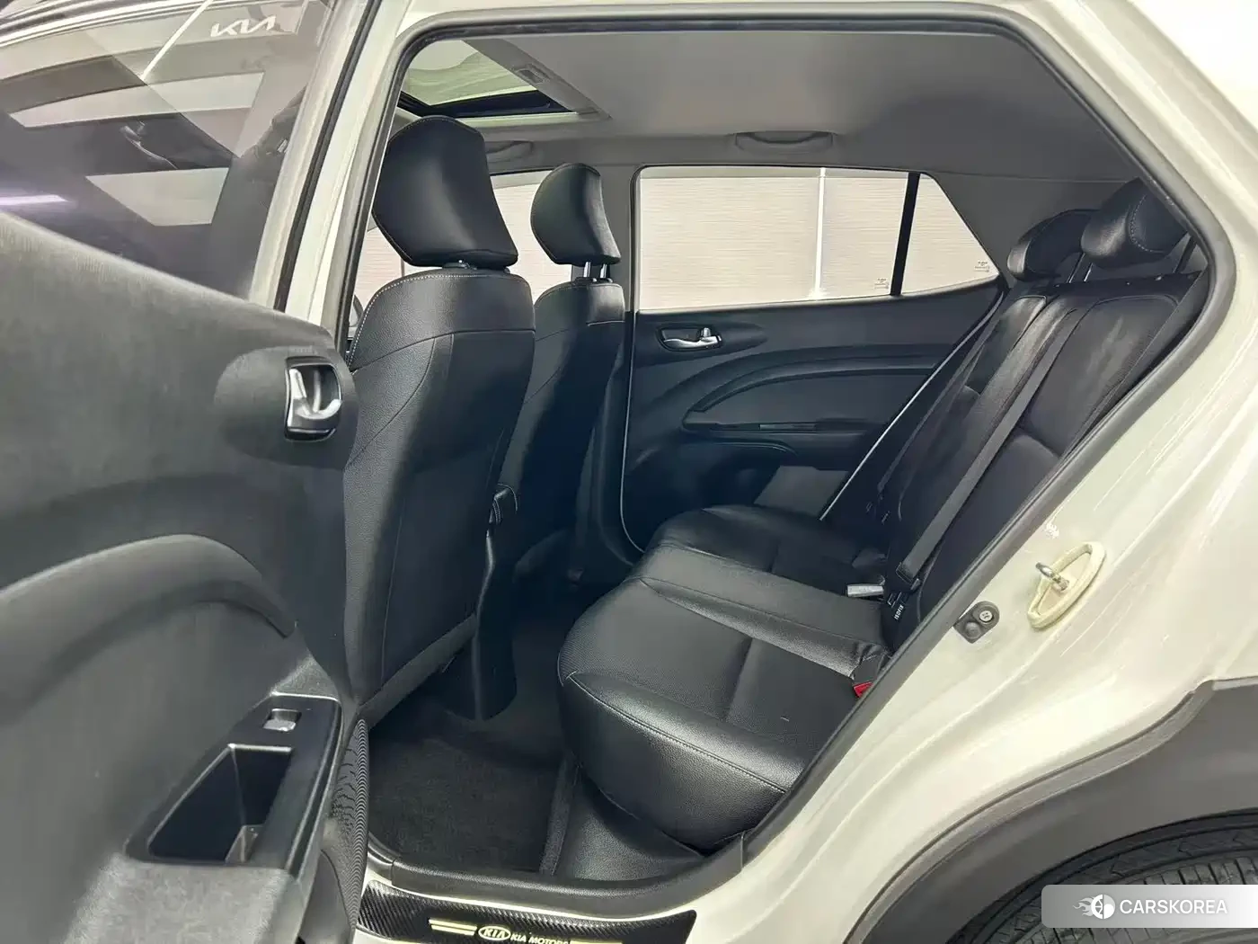 Kia KX1 2021 Белый из Китая, фото 4