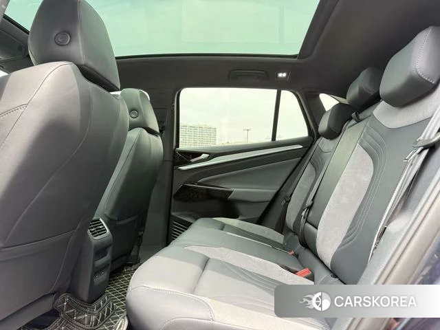 Volkswagen ID.4 CROZZ 2023 Синий из Китая, фото 4