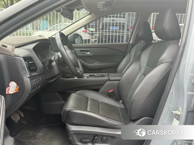 Nissan Qijun 2022 Серебристо-серый из Китая, фото 4