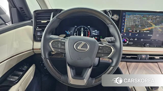 Lexus LM Second Generation 2025 Белый из Кореи, фото 4