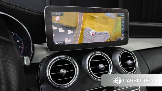 Mercedes-Benz C-Class W205 2022 Белый из Кореи, фото 4