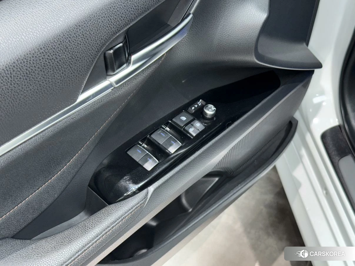 Toyota Camry 2021 Белый из Китая, фото 4