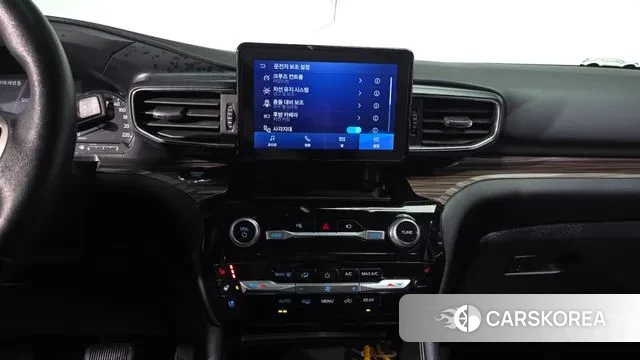 Ford Explorer 6th Generation 2022 Белый из Кореи, фото 4