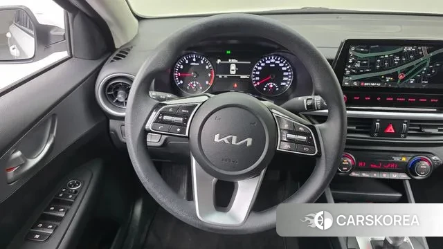 Kia The New K3 2nd generation 2024 Белый из Кореи, фото 4
