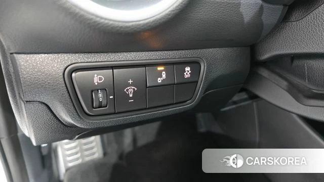 Kia The New K3 2nd generation 2024 Белый из Кореи, фото 4