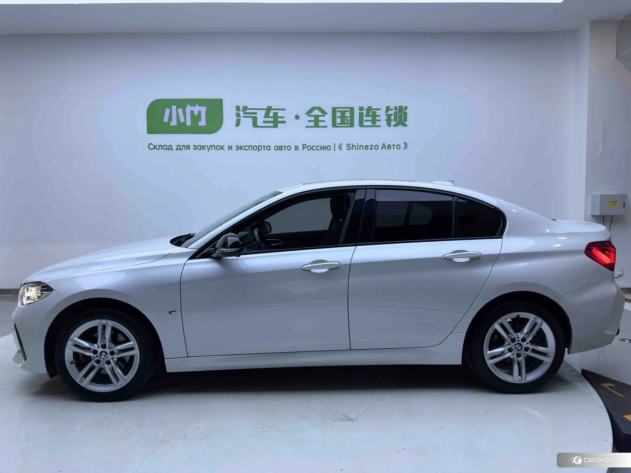 BMW 1 series 2020 Белый из Китая, фото 4