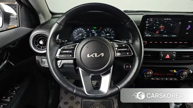 Kia The New K3 2nd generation 2024 Белый из Кореи, фото 4