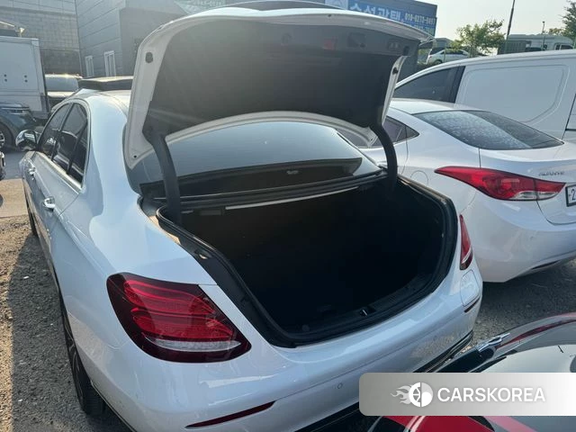 Mercedes-Benz E-Class W213 2020 Белый из Кореи, фото 4