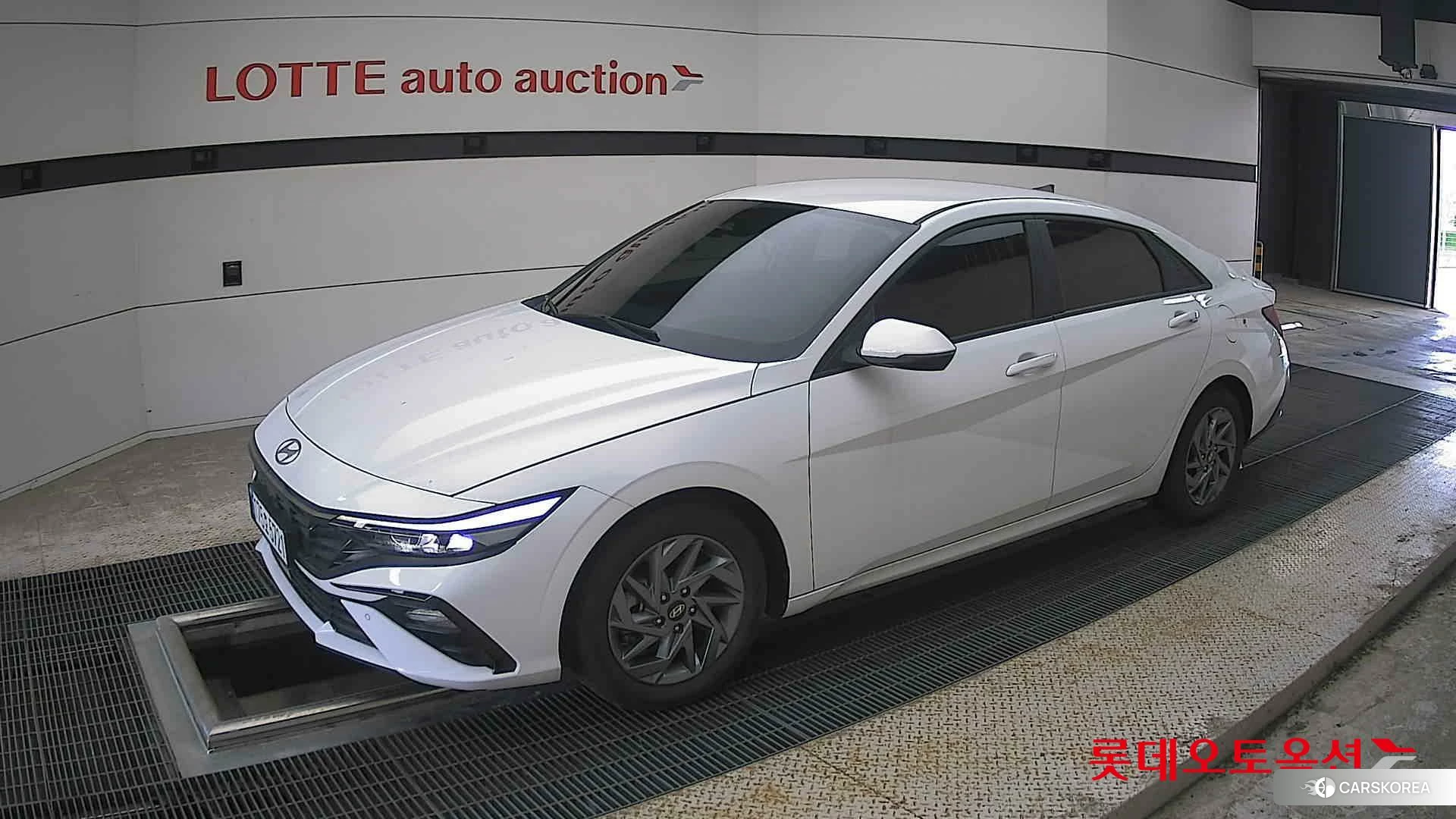 Hyundai Avante 2024 Atlas White из Кореи, фото 4