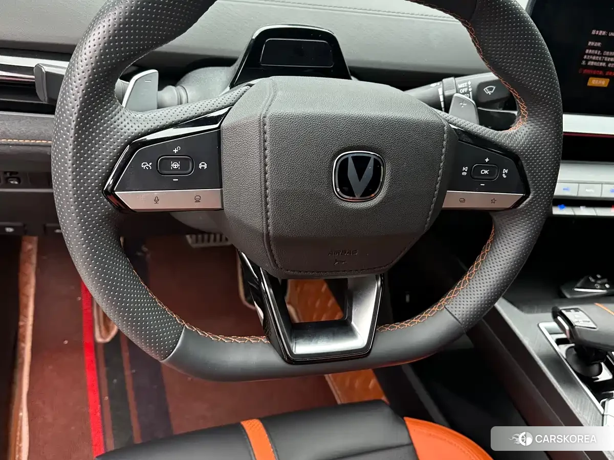 Chang'an Changan UNI-V 2024 Silver/gray из Китая, фото 4