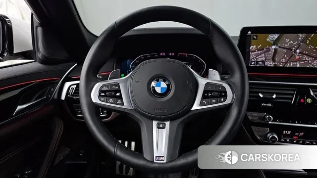 BMW 5 Series (G30) 2022 Белый из Кореи, фото 4