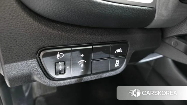 Kia Seltos 2022 Белый из Кореи, фото 4