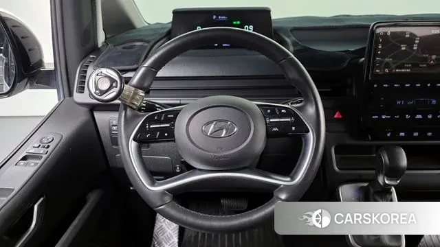 Hyundai Staria 2023 Белый из Кореи, фото 4