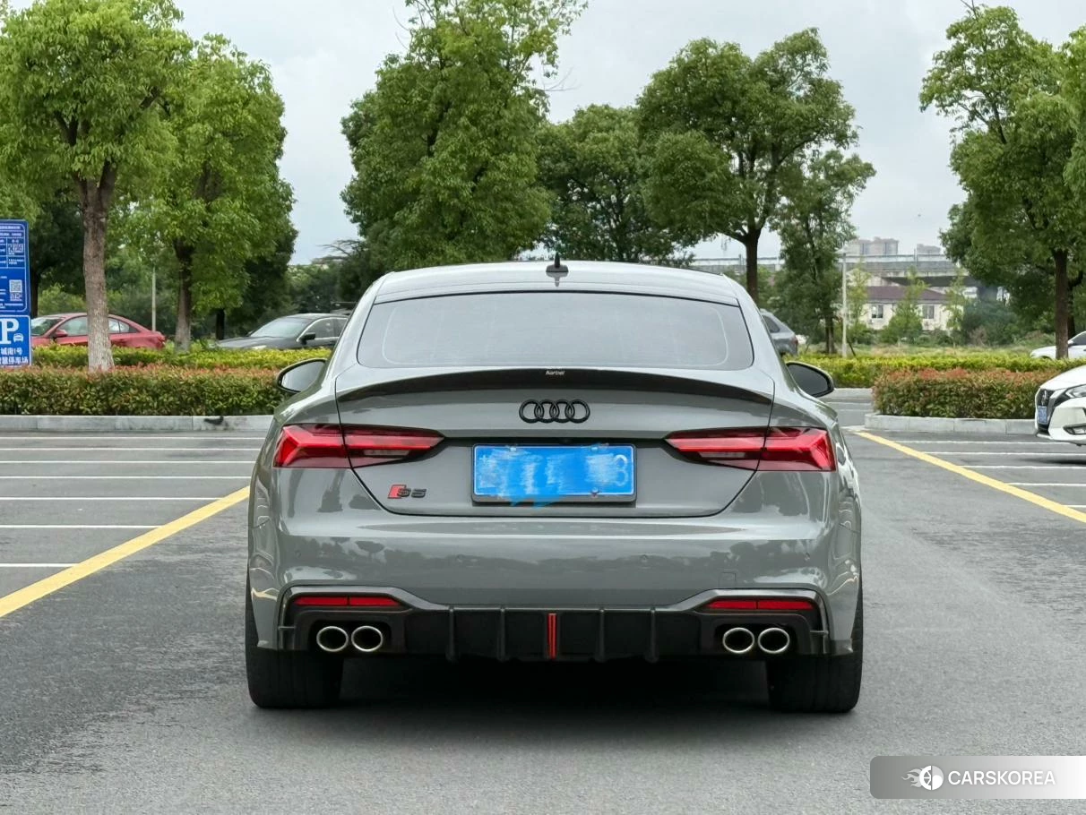 Audi S5 2021 Серебристо-серый из Китая, фото 4