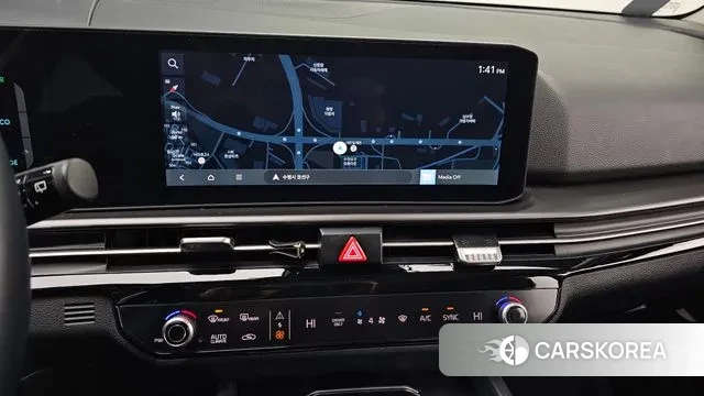 Kia The New Sportage 5th Generation Hybrid 2025 Белый из Кореи, фото 4