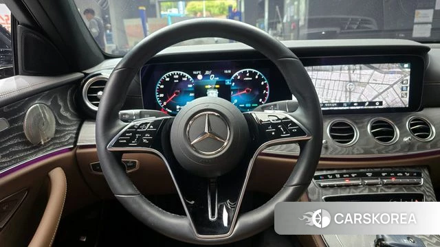 Mercedes-Benz E-Class W213 2022 Черный из Кореи, фото 4