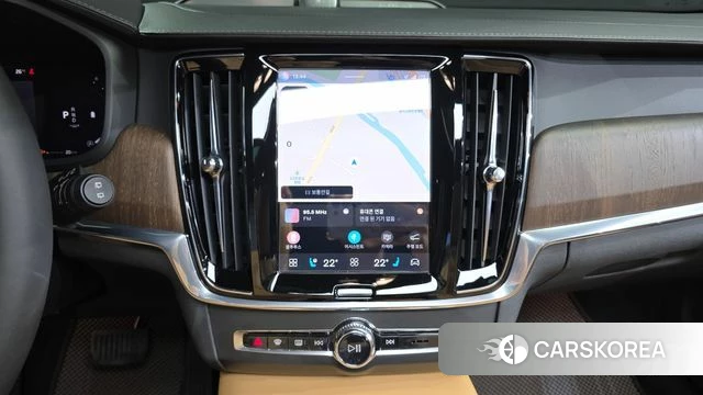 Volvo V90 Cross-Country 2024 Белый из Кореи, фото 4