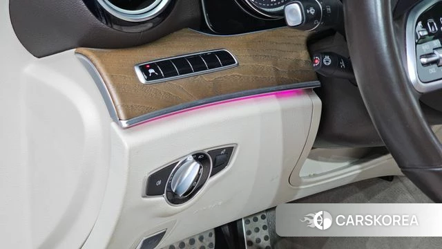 Mercedes-Benz E-Class W213 2019 Белый из Кореи, фото 4