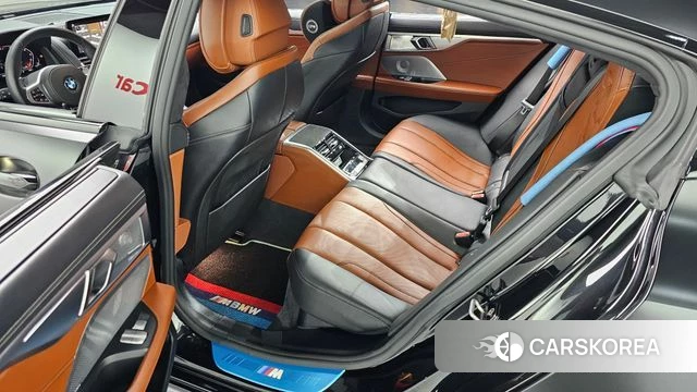 BMW 8 Series (G15) 2024 Черный из Кореи, фото 4