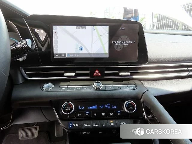 Hyundai The New Avante (CN7) 2023 Белый из Кореи, фото 4