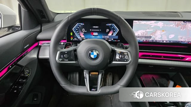 BMW 5 Series (G60) 2025 Белый из Кореи, фото 4
