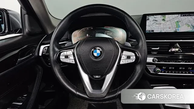 BMW 5 Series (G30) 2020 Светло-серебряный цвет из Кореи, фото 4