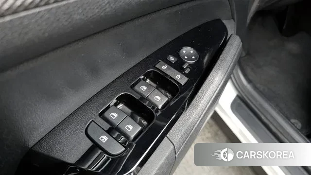 Kia Sportage 5th Generation 2022 Белый из Кореи, фото 4