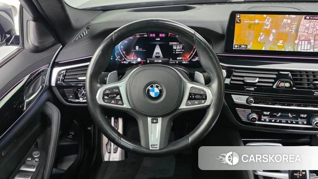 BMW 5 Series (G30) 2021 Черный из Кореи, фото 4