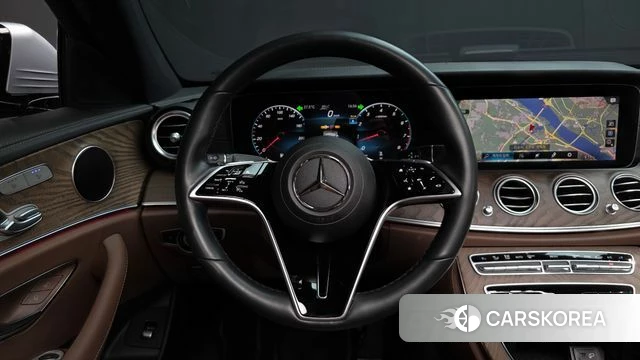 Mercedes-Benz E-Class W213 2022 Серебряный из Кореи, фото 4