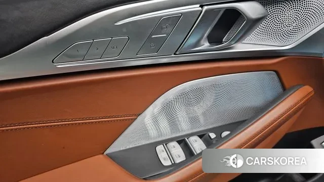 BMW 8 Series (G15) 2022 Черный из Кореи, фото 4