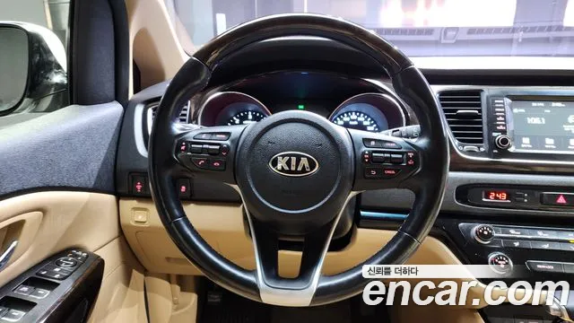 Kia The New Carnival id 2503860 из Кореи 4