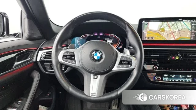 BMW 5 Series (G30) 2022 Белый из Кореи, фото 4