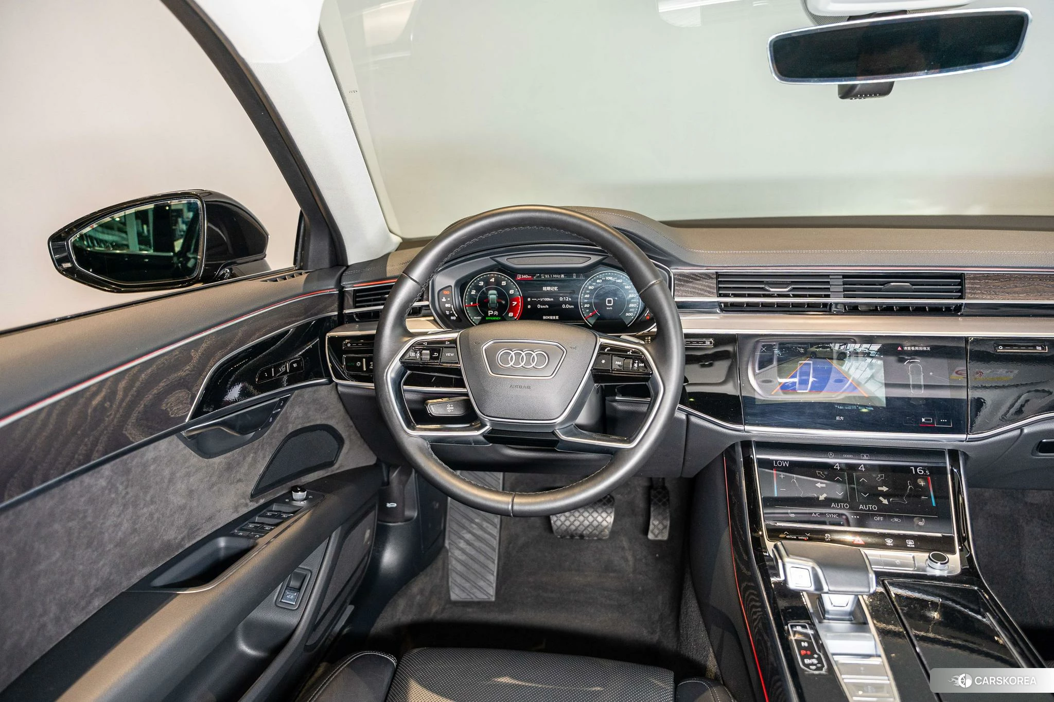Audi A8 2020 Черный из Китая, фото 4
