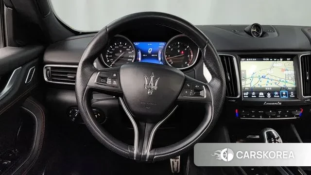 Maserati Levante 2018 Черный из Кореи, фото 4