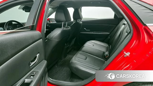 Hyundai Avante Hybrid (CN7) 2022 Красный из Кореи, фото 4