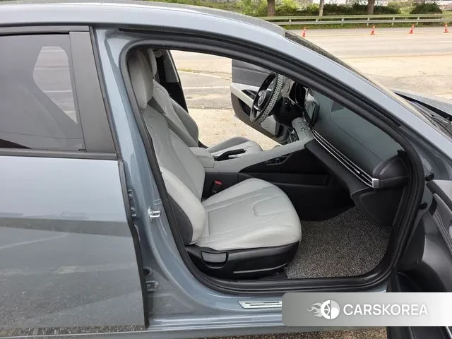 Hyundai Avante (CN7) 2020 Серебристо-серый из Кореи, фото 4