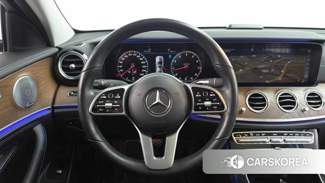Mercedes-Benz E-Class W213 2019 Белый из Кореи, фото 4