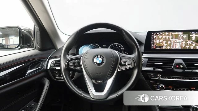 BMW 5 Series (G30) 2019 Черный из Кореи, фото 4
