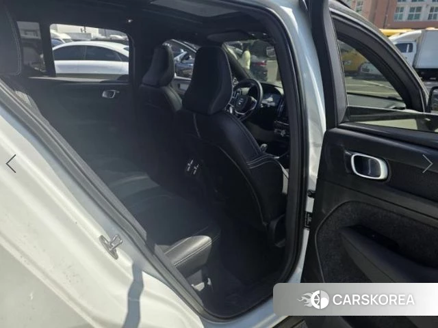 Volvo XC40 2022 Белый из Кореи, фото 4