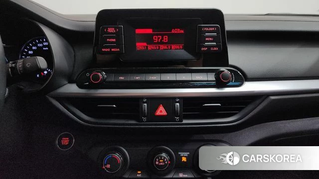 Kia The New K3 2nd generation 2021 Белый из Кореи, фото 4