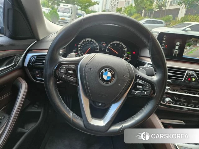 BMW 5 Series (G30) 2018 Серый из Кореи, фото 4