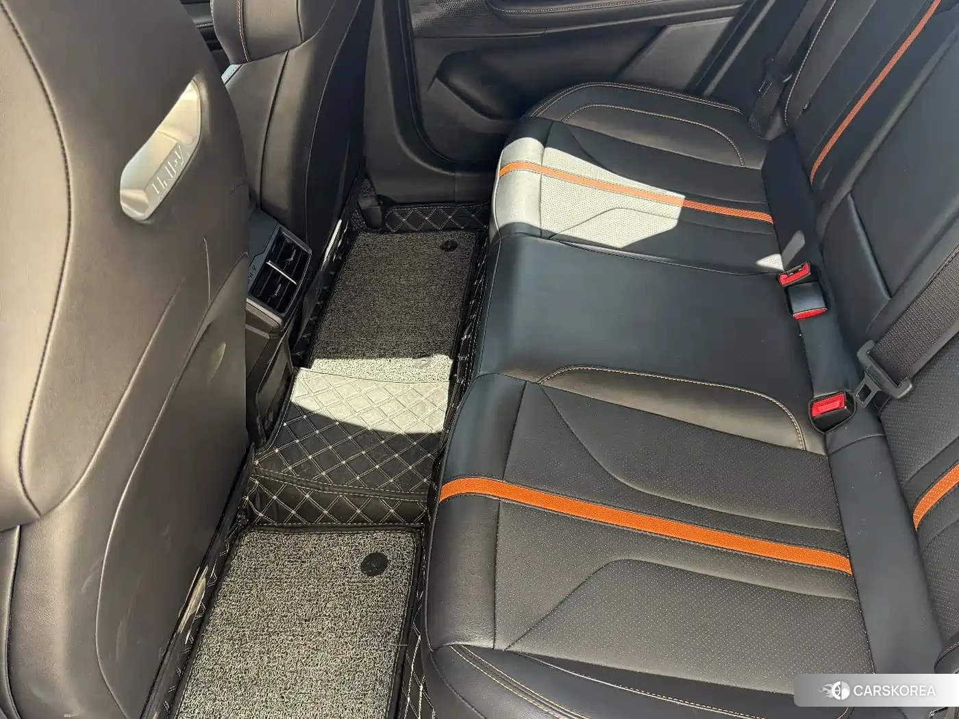 Chang'an Changan UNI-V 2024 Silver/gray из Китая, фото 4