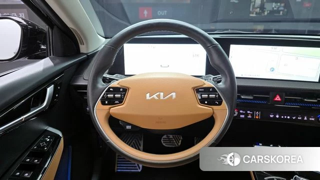 Kia EV6 2023 Черный из Кореи, фото 4