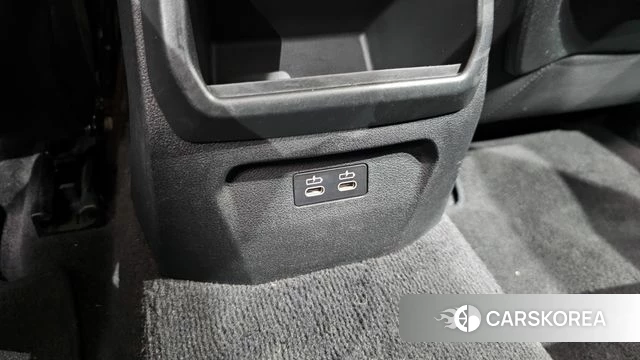BMW 1 Series (F40) 2021 Черный из Кореи, фото 4