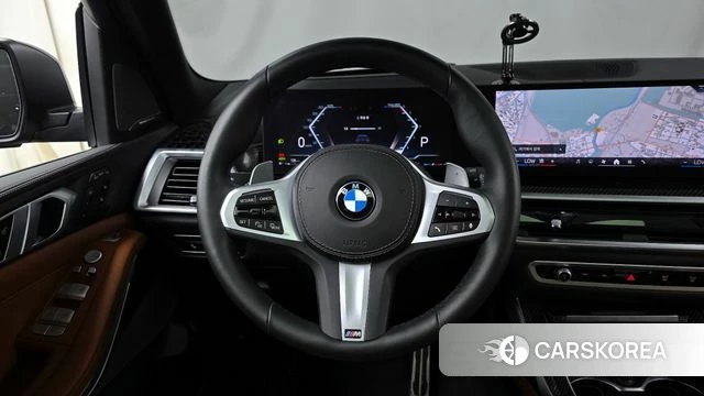 BMW X7 (G07) 2024 Черный из Кореи, фото 4