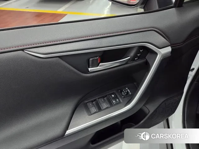 Toyota RAV4 5th Generation 2024 Белый из Кореи, фото 4