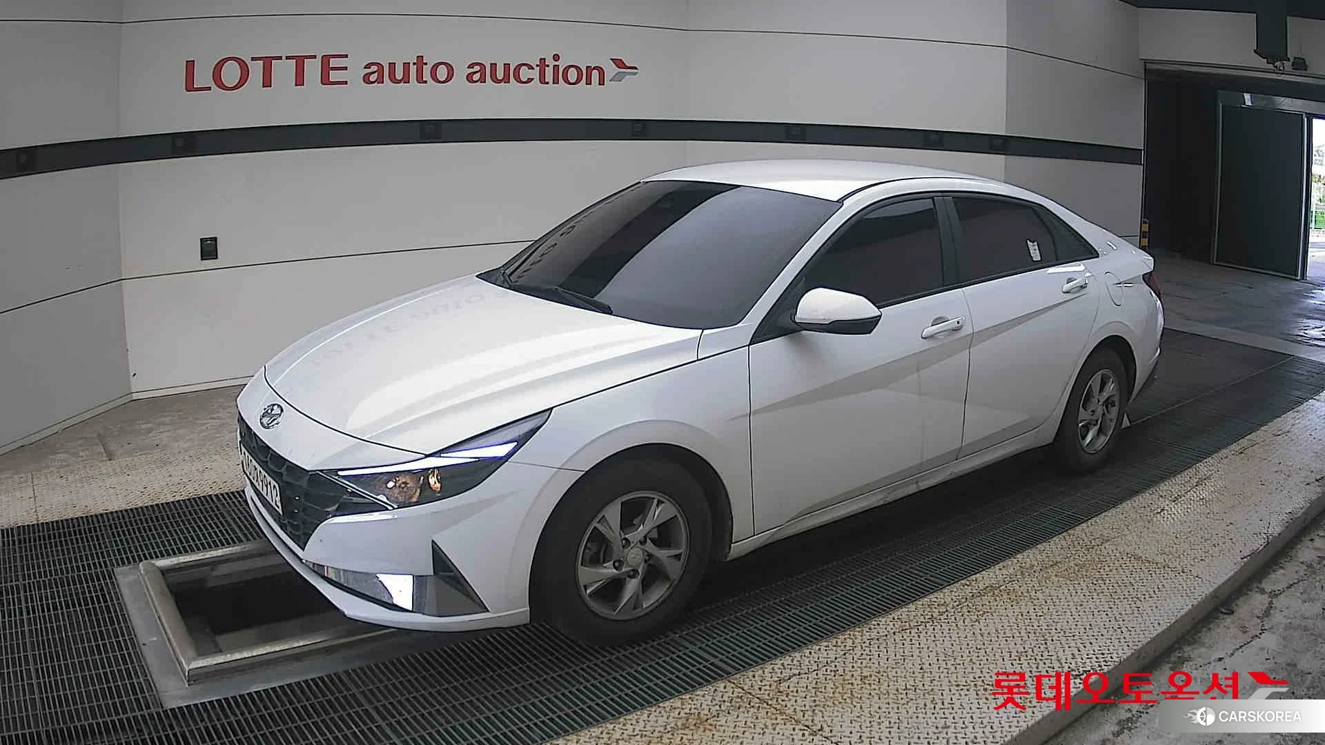 Hyundai Avante 2021 Polar White из Кореи, фото 4